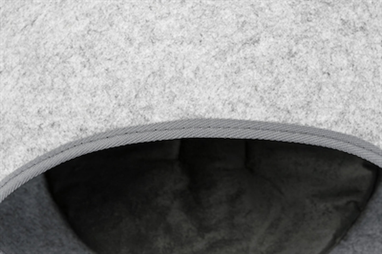 Zwarte regenjas, droog & stijlvol op stap