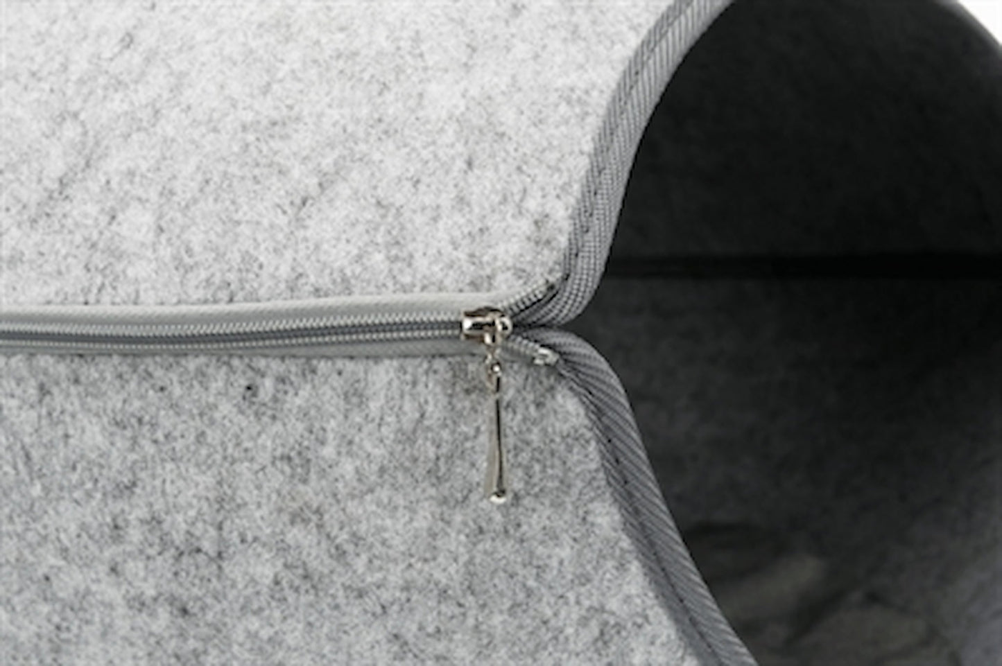 Zwarte regenjas, droog & stijlvol op stap